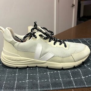 Veja Vibram 9 Women’s Shoe